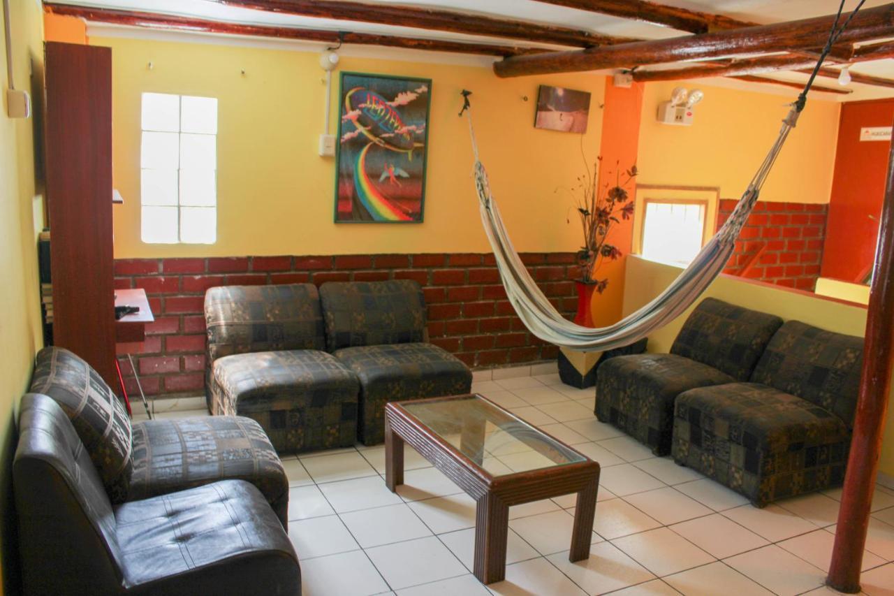 Andes Hostel Уарас Экстерьер фото