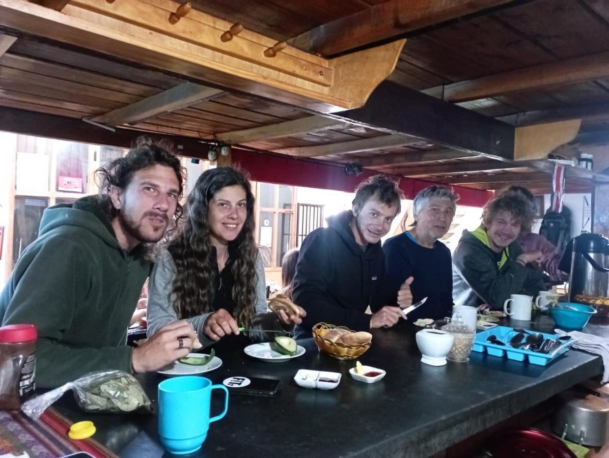 Andes Hostel Уарас Экстерьер фото