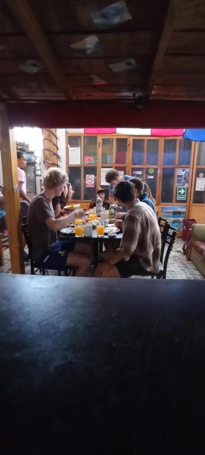 Andes Hostel Уарас Экстерьер фото