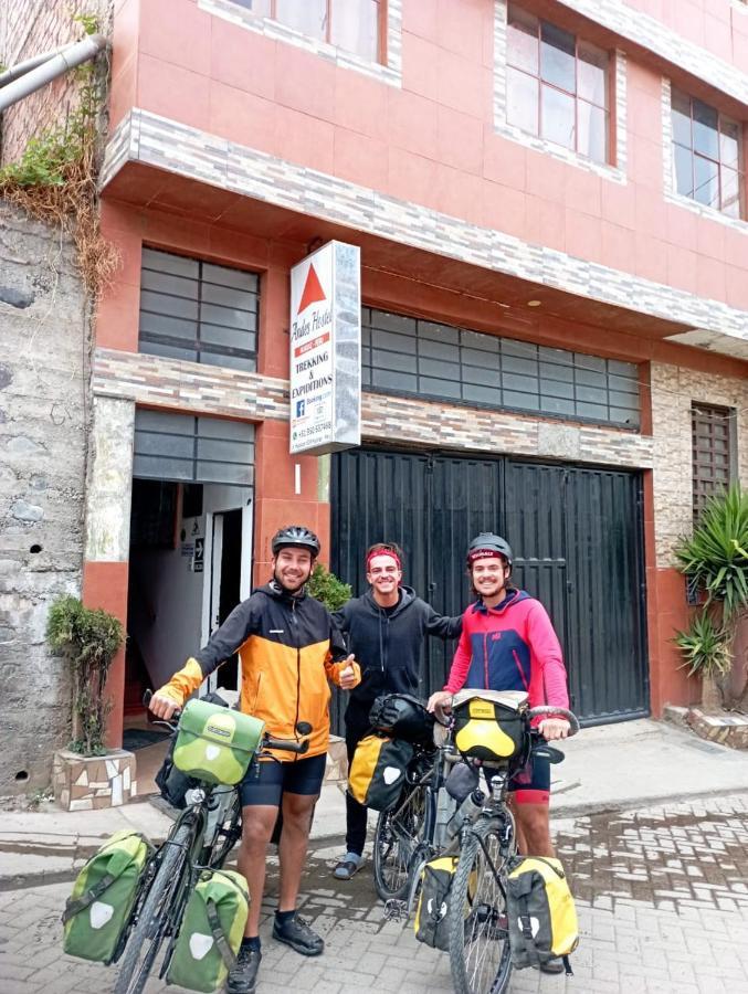 Andes Hostel Уарас Экстерьер фото