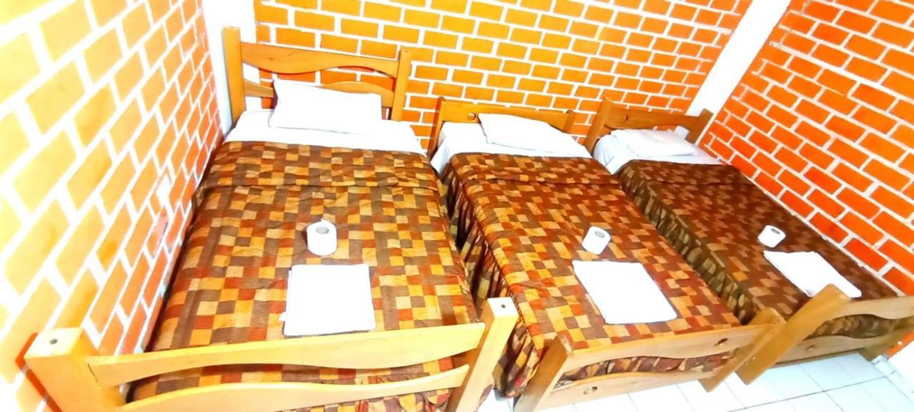 Andes Hostel Уарас Экстерьер фото