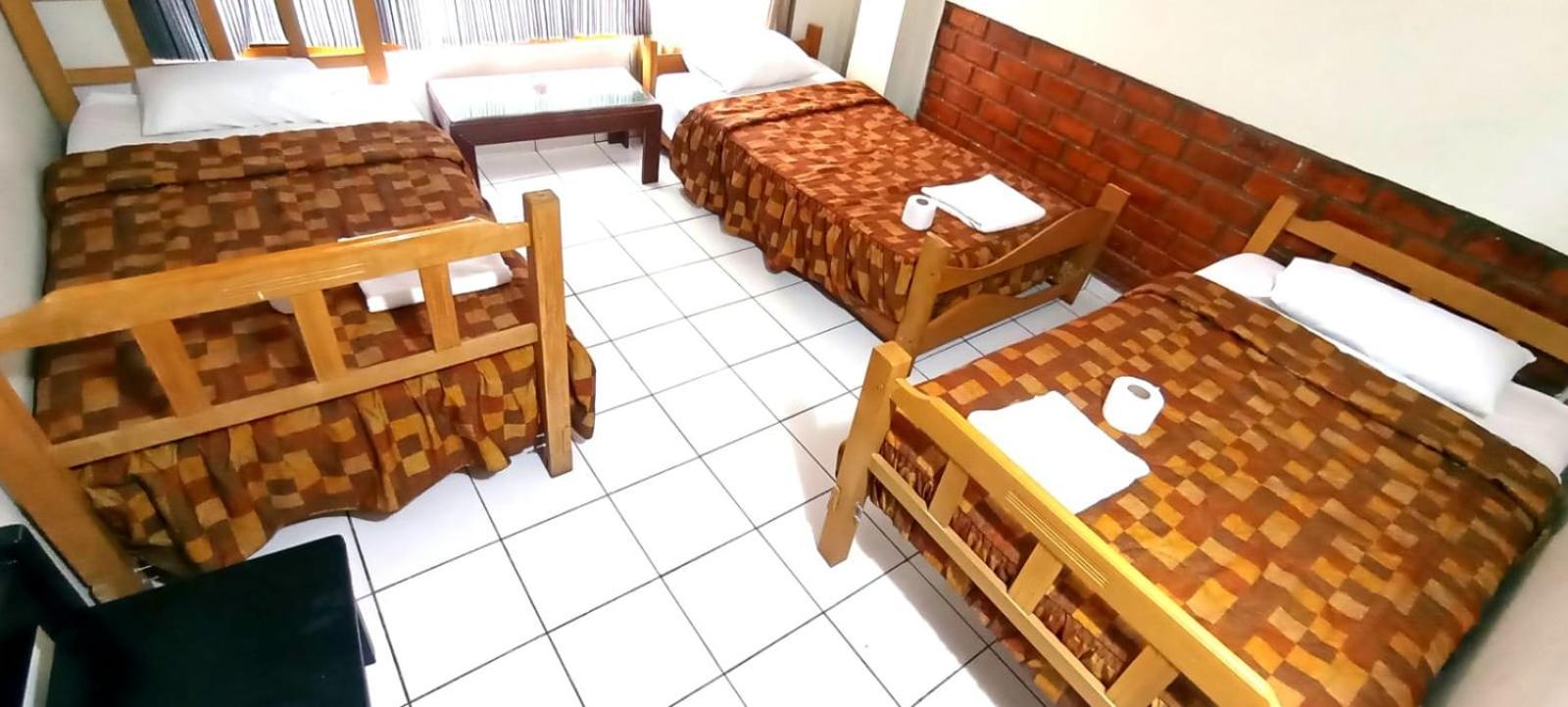 Andes Hostel Уарас Экстерьер фото